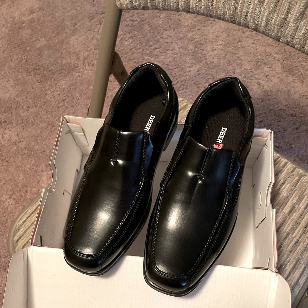 NWT Deer Stag Boys Dress Shoes Size 2